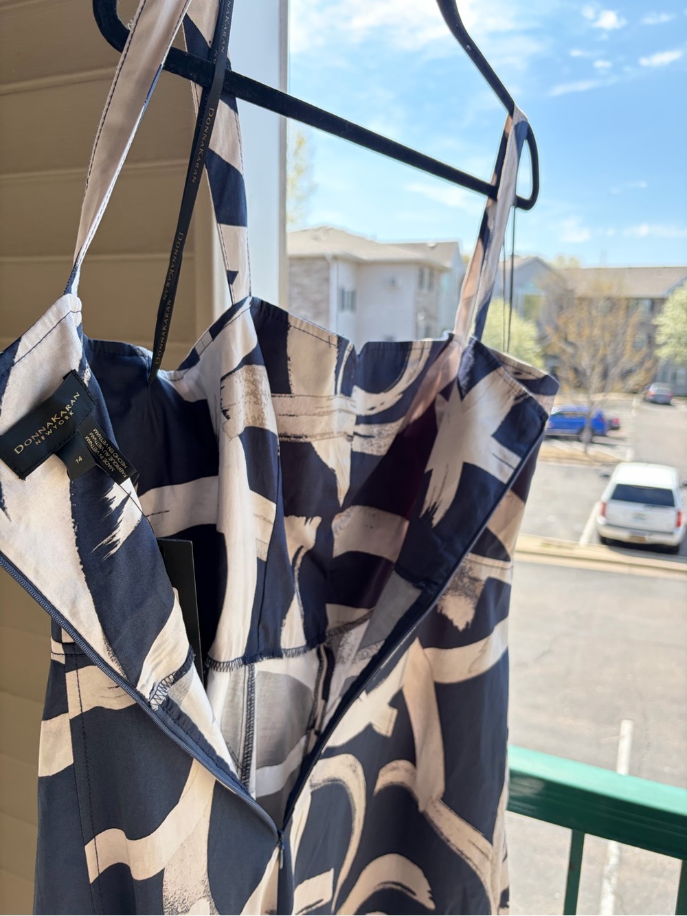 🆕🫐Donna Karan New York Abstract Print Midi Dress Navy White Fit & Flare Size 14 - Picture 11 of 17